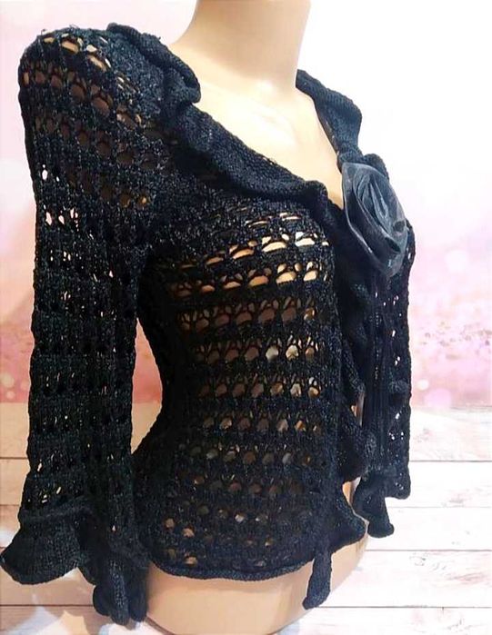 Женская вязаная кофта