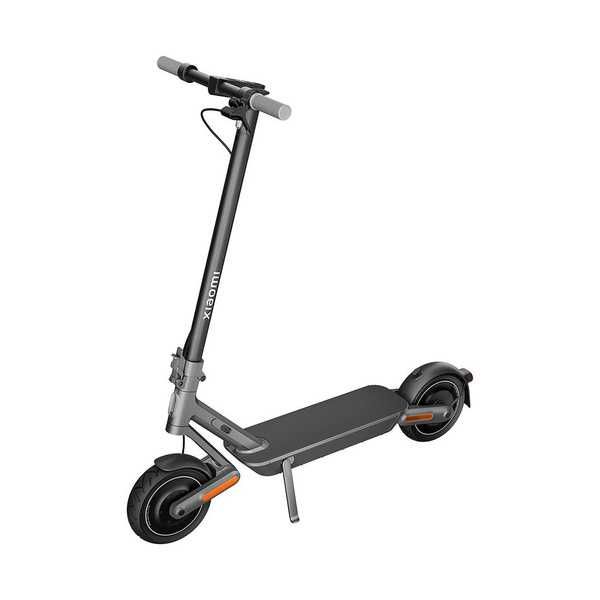 Xiaomi Electric Scooter 4 Ultra + Extra Motor Wheel + Charger – €450