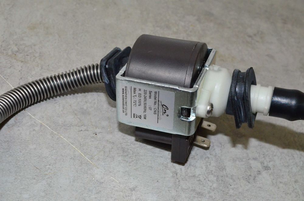 Pompa grzałki do szczotki do odkurzacz pionowy Bissell 3517N