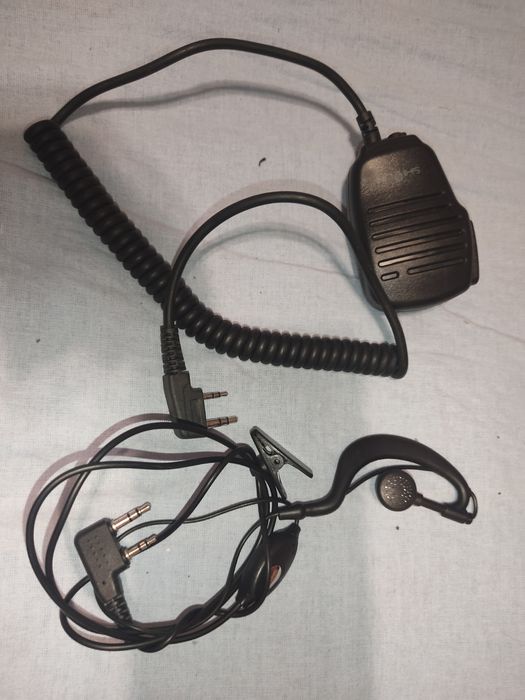 Гарнітура радіостанції.