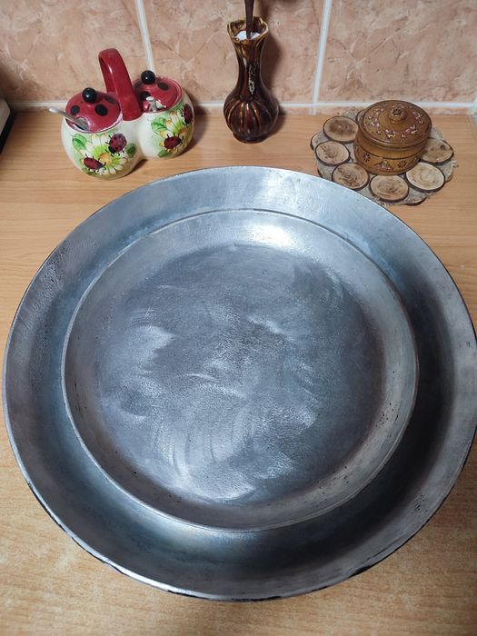 Продам две сковородки советского качества