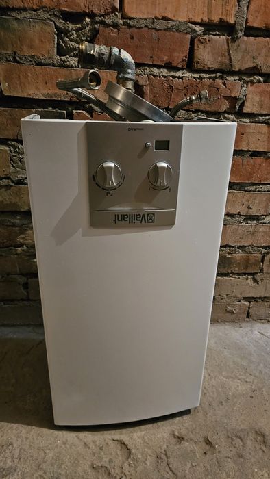 Piecyk gazowy Vaillant.