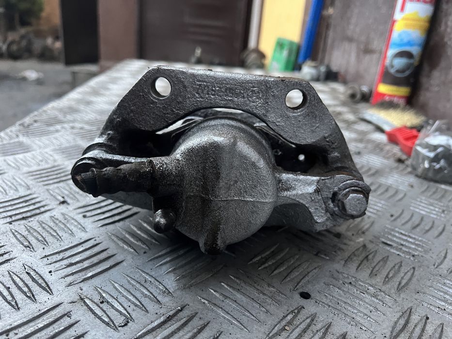 Суппорт передний ситроен немо citroen nemo