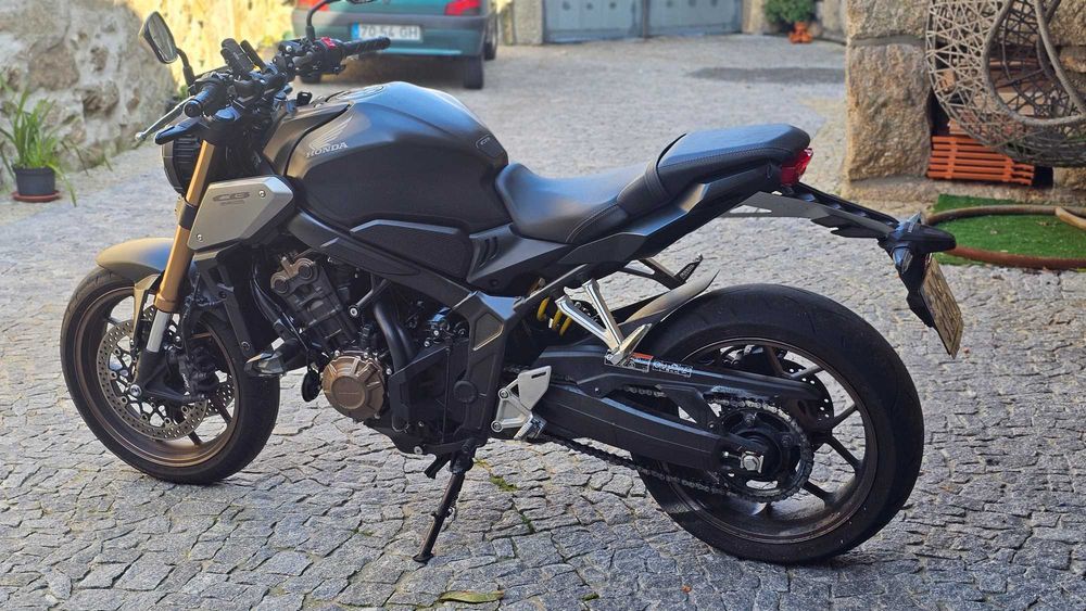 Honda CB650R FullPower Escape
