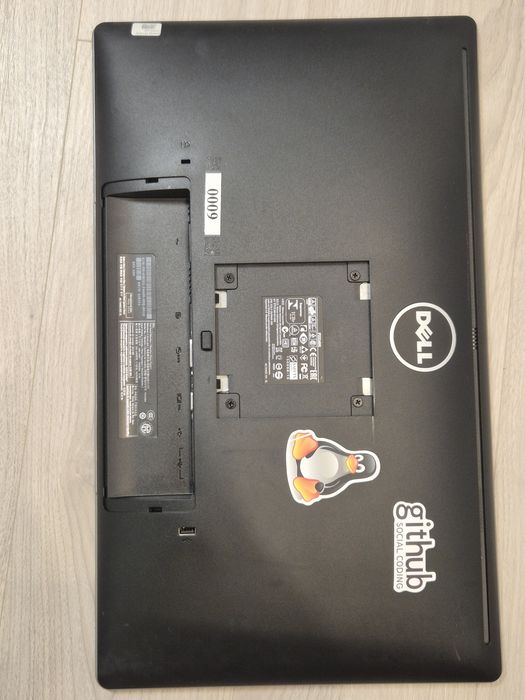 Монітор Dell P2314Ht 23'' 1920 x 1080 60Hz