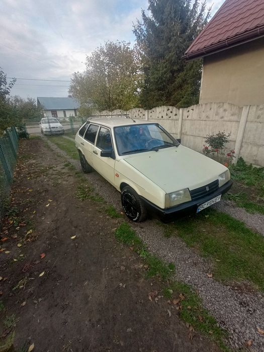 Продаж Ваз 2103.