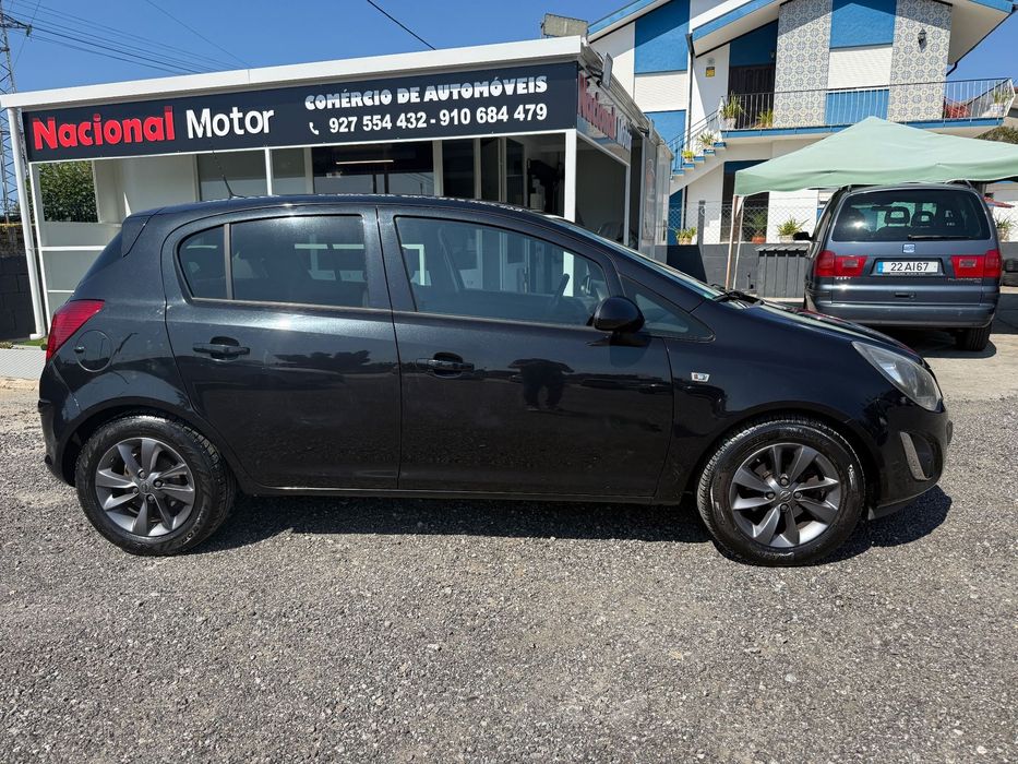 Opel Corsa 1.2 Enjoy