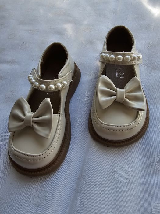 Туфлі  дитячі 27 розмір,стан НОВІ