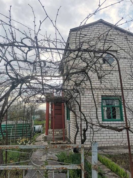 Продам дачу в громаді «Урожай», розташовану в Редутах