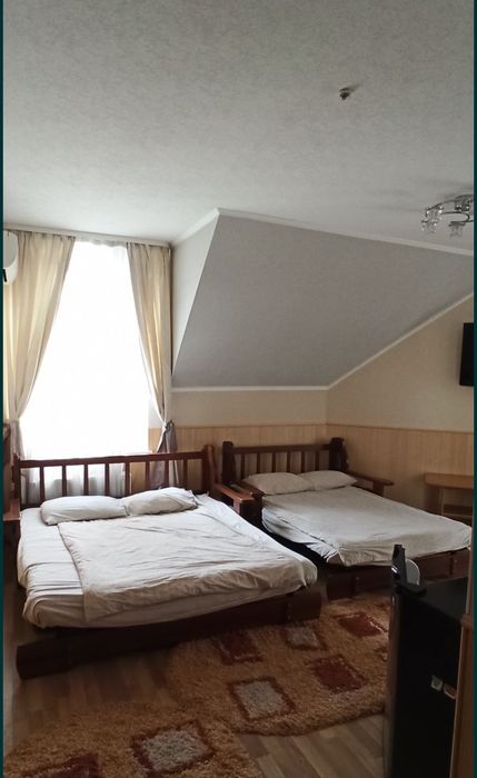 Продається готельно-рестораний комплекс.