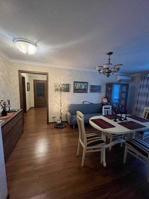 Неймовірна 3-кімнатна квартира в самому Центрі !