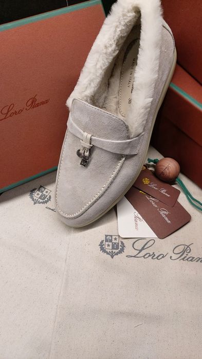 Розпродаю останні розміри.Зимове взуття - Лофери Loro Piana .