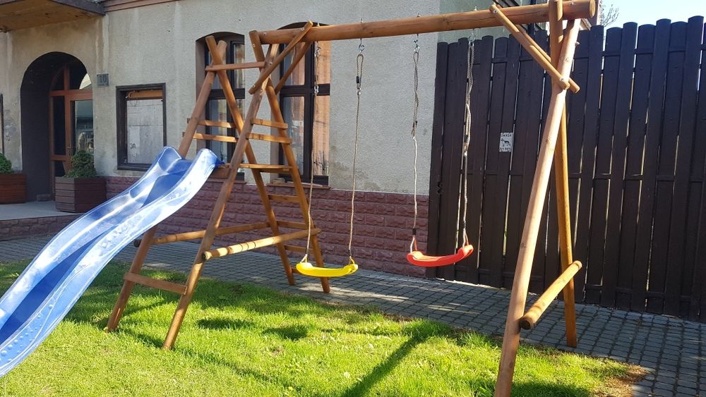 Meble ogrodowe grube ciężkie solidne stół ławka
