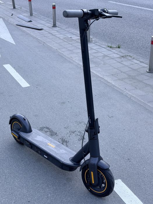 Електросамокат Segway Ninebot KickScooter MAX G30P  30км/год