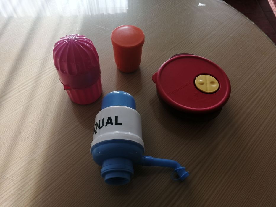 conjunto de utensílios para campismo