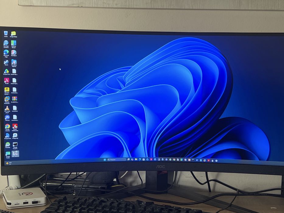 Monitor oac 34 ultrawide  4K 180hz com fatura e garantia