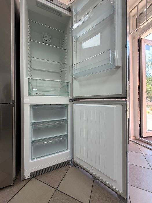 Холодильник Miele df4T з Німеччини 200см майже новий