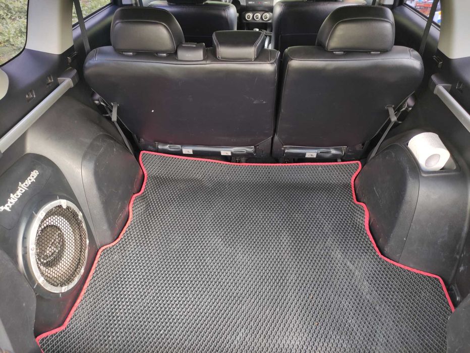 Mitsubishi Outlander XL