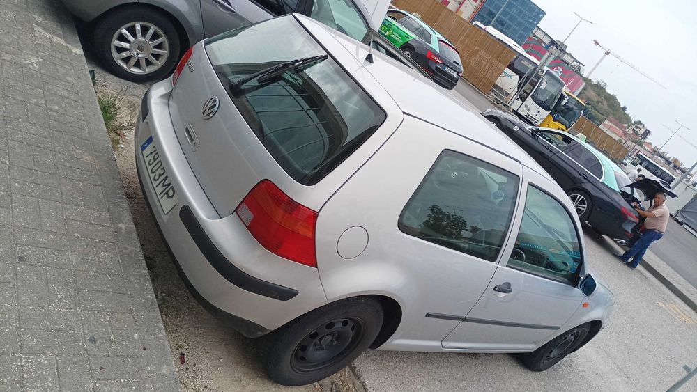Volkswagen Golf 4 procura um Dono — photo 2