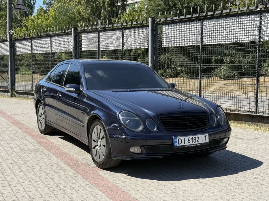 Mercedes e211 дизель автомат