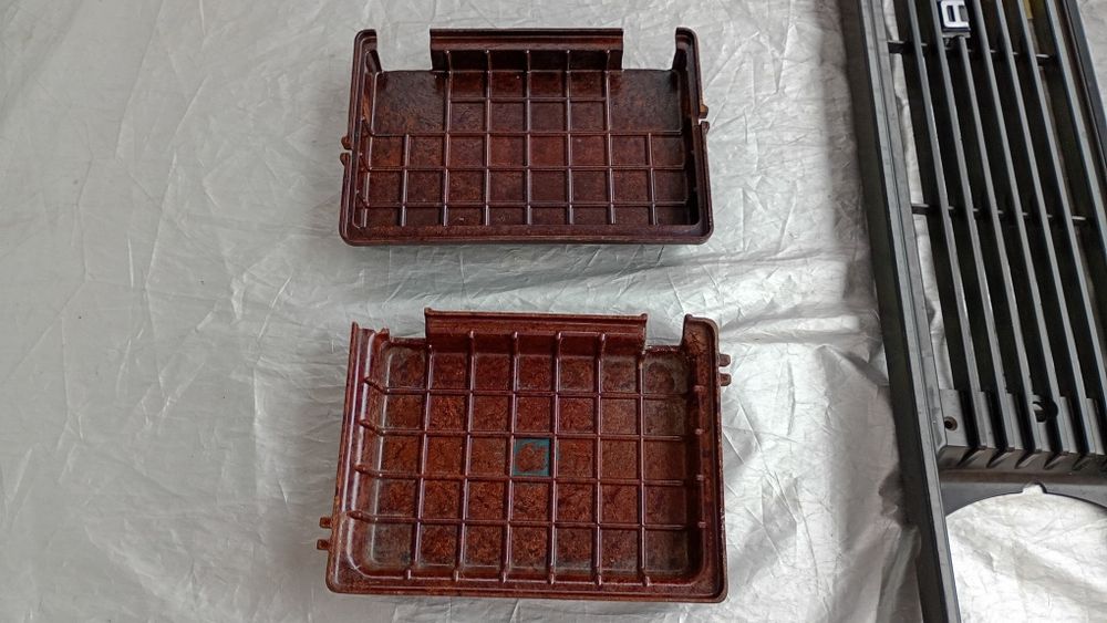 Кришка аккумулятора Газ и ЗАЗ