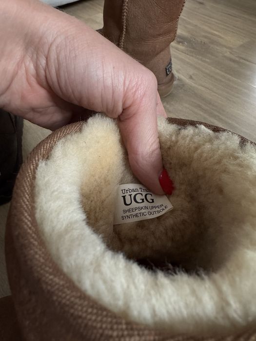 Женские сапоги ugg classic бежевые и коричневые размер 39