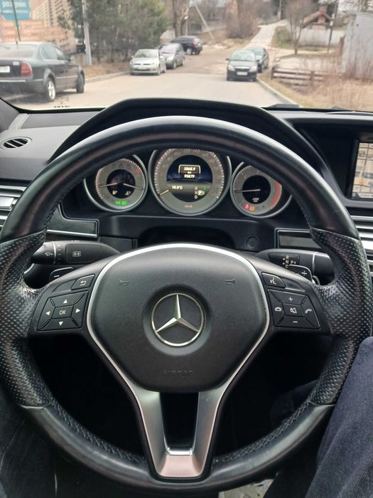 Продаж Mercedes-Benz E-Class