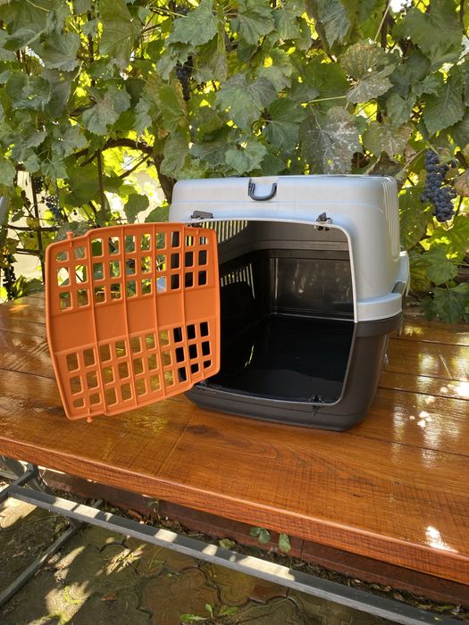 Продам переноску для кота, маленької собачки