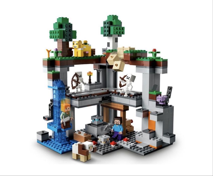 Конструктор Lego Minecraft Перша пригода 21169