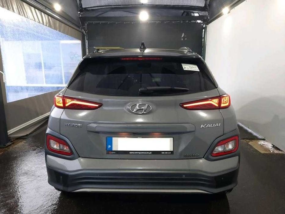 Hyundai Kauai Electric 64 kw premium 204 cv  autonomia 570 km .