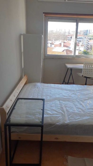 Quarto em Odivelas centro a 12 min do metro