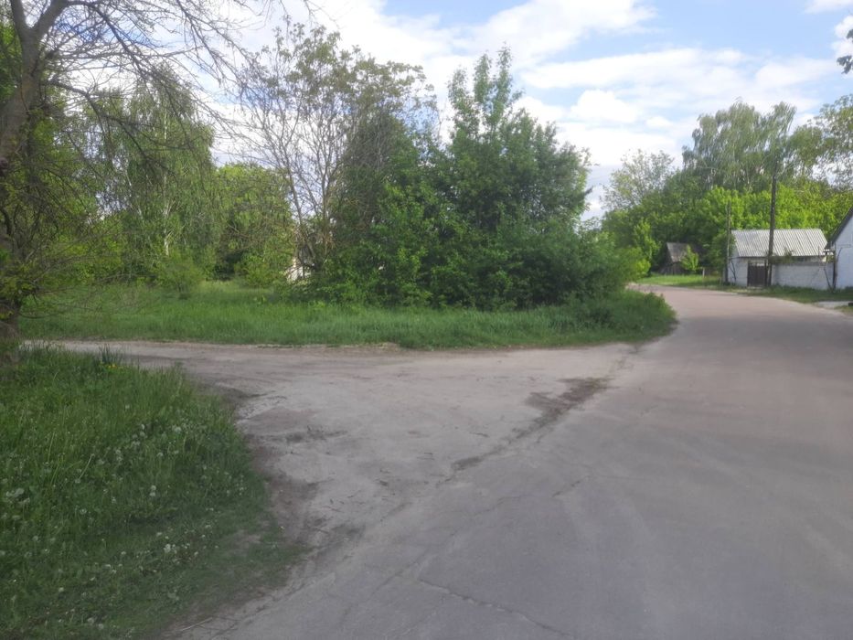 Продається земельна ділянка під забудову