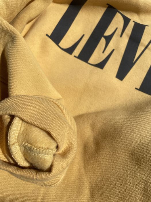 Camisola Levis amarela