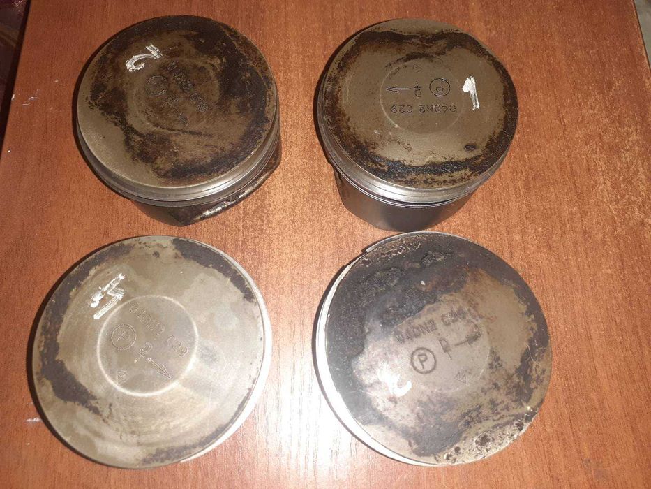 Поршня TU5Jp4  бу