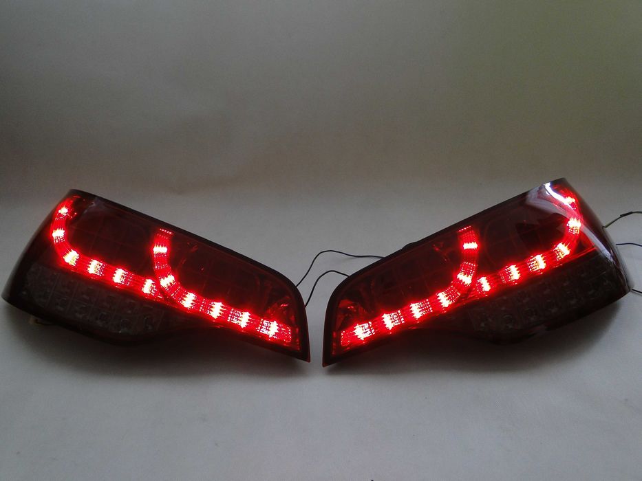 Lampy światła tył tylne AUDI Q7 4L 06-09 DIODY LED Red SMOKE TUNING IGŁA!