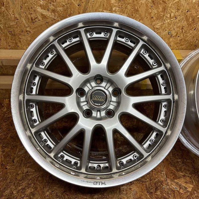 5x114,3 18" 9j Et45 Rays Volk Racing GTM