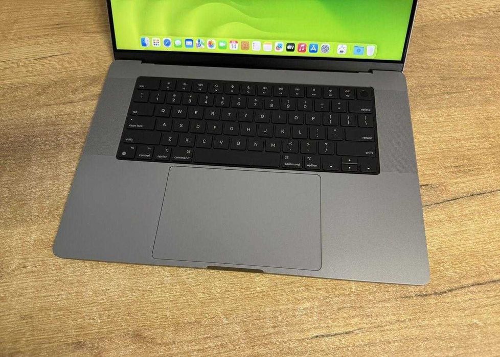 MacBook Pro 16 2021 M1 Max 64gb/2Tb 32C