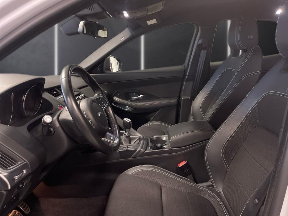 Jaguar E-Pace 2.0 i4D R-Dynamic528028419386265604