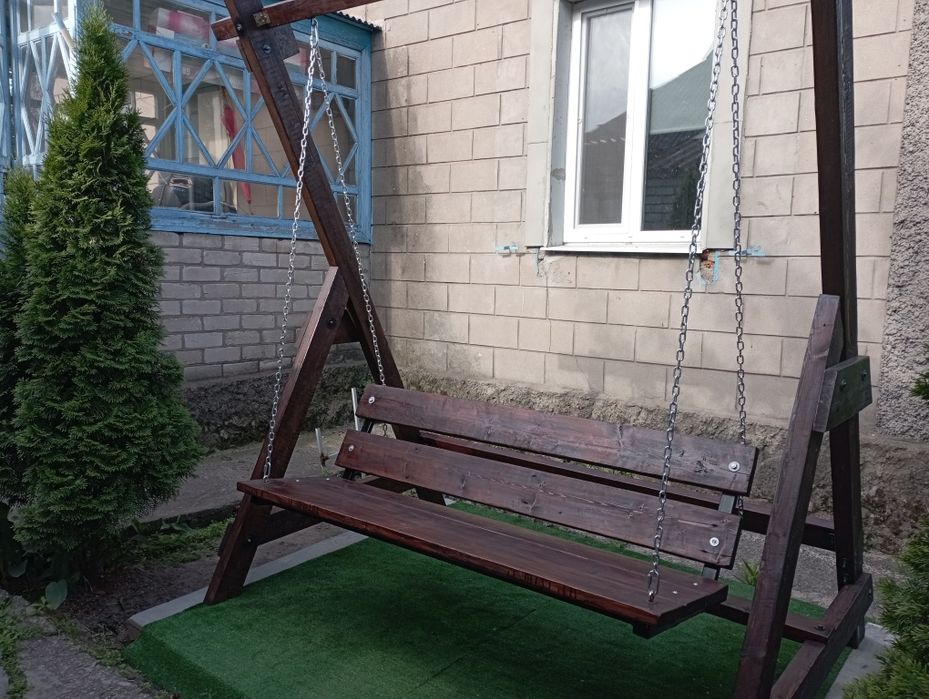Продам садовую качелю
