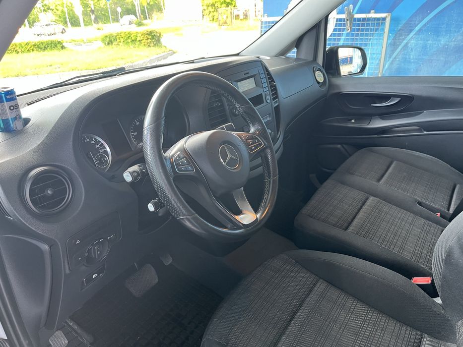 Wynajem bus busa Mercedes Vito Tourer 9 osobowy auta wypożyczenie