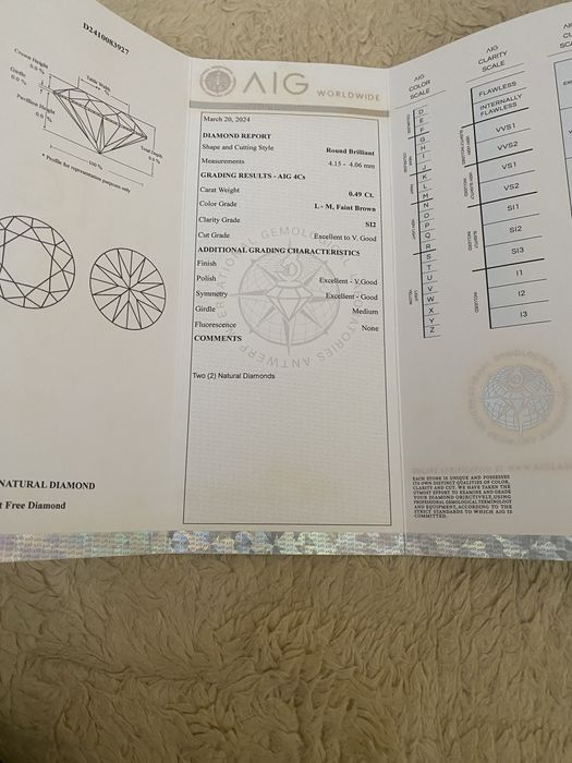 Naturalny diament 0.49 CT, certyfikat AIG