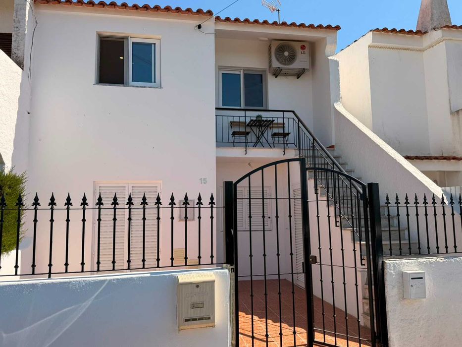 Moradia T2 em Monte Gordo, €276.000