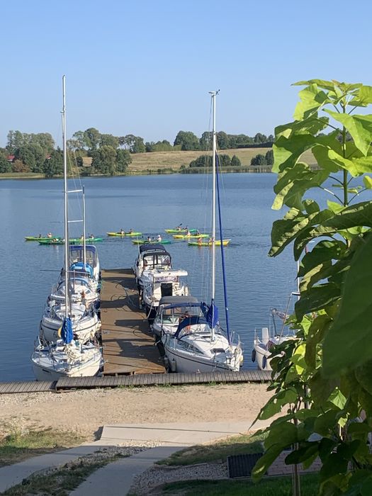 apartament/domek bliźniak do wynajęcia nad samym jeziorem Mazury Ryn