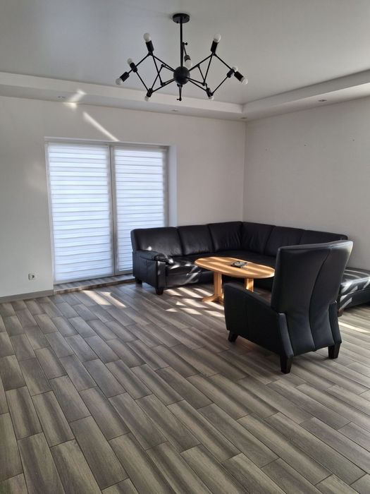 Продаж сучасного будинку у Почаєві