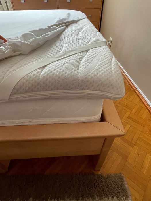 Łóżko drewniane 140 z szufladą +materac