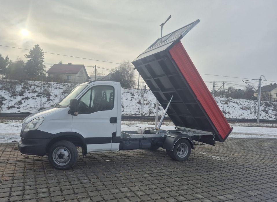 Iveco Daily silnik 2.3 hpi 110 35c11 wywrotka kiper 3 strony  klima