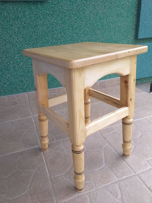 Табуретки для дома