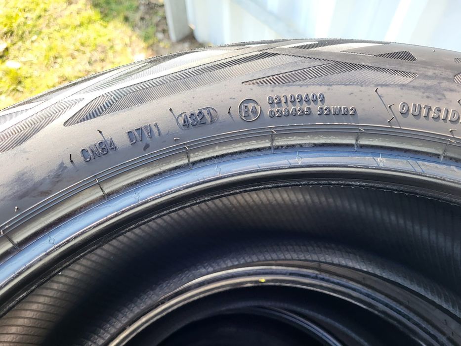 Sprzedam opony Continental 235/50/19