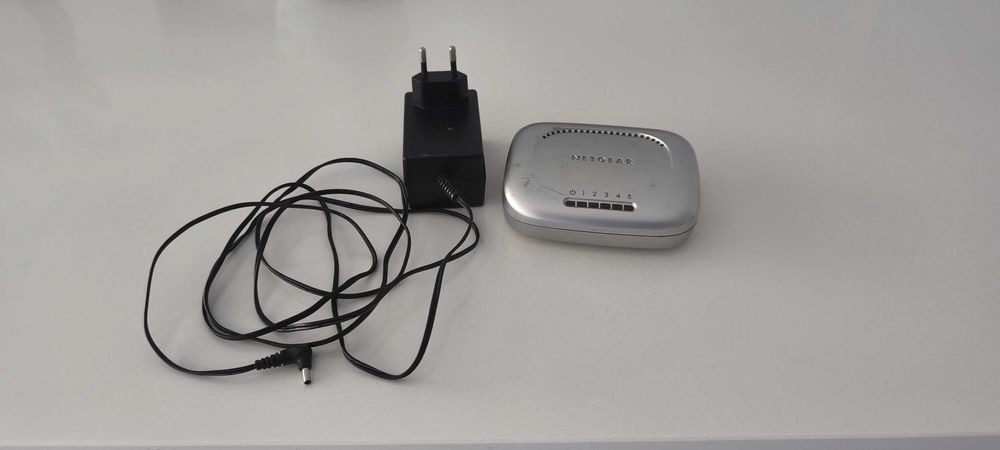 Switch NetGear FS605 v2