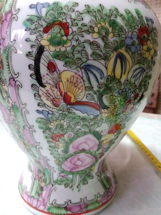 Jarao em louça chinesa